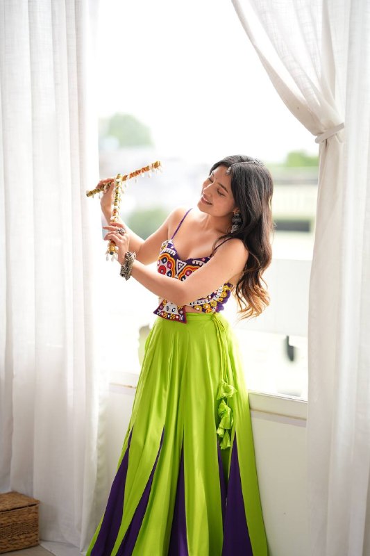 Neon Green & Navy Blue Lehenga Choli - photo 5