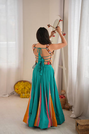 Peacock Green & Pink Lehenga Choli - photo 4