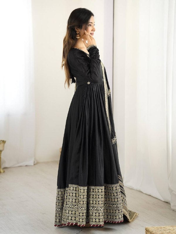 Black Anarkali Gown with Golden Embroidery - photo 4