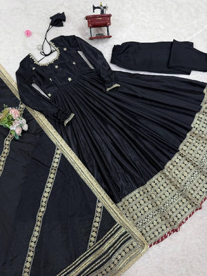 Black Anarkali Gown with Golden Embroidery - photo 6