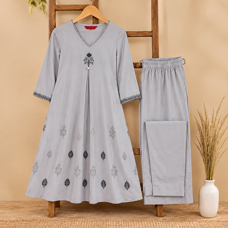 Grey Embroidered Kurta Pant Set - photo 5